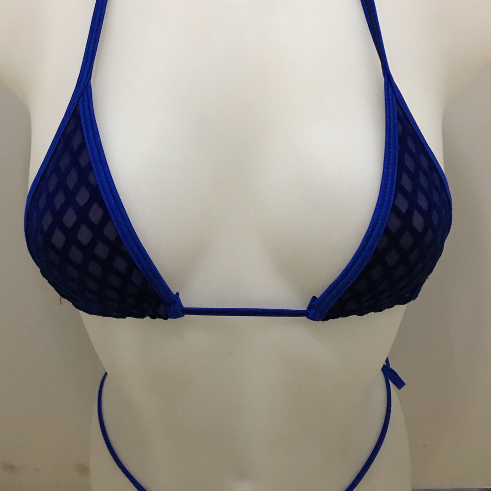 Bikini - Picture 2 of 6